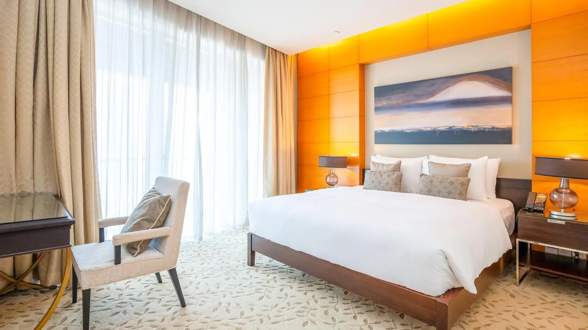1Br At Address Dubai Mall Residences