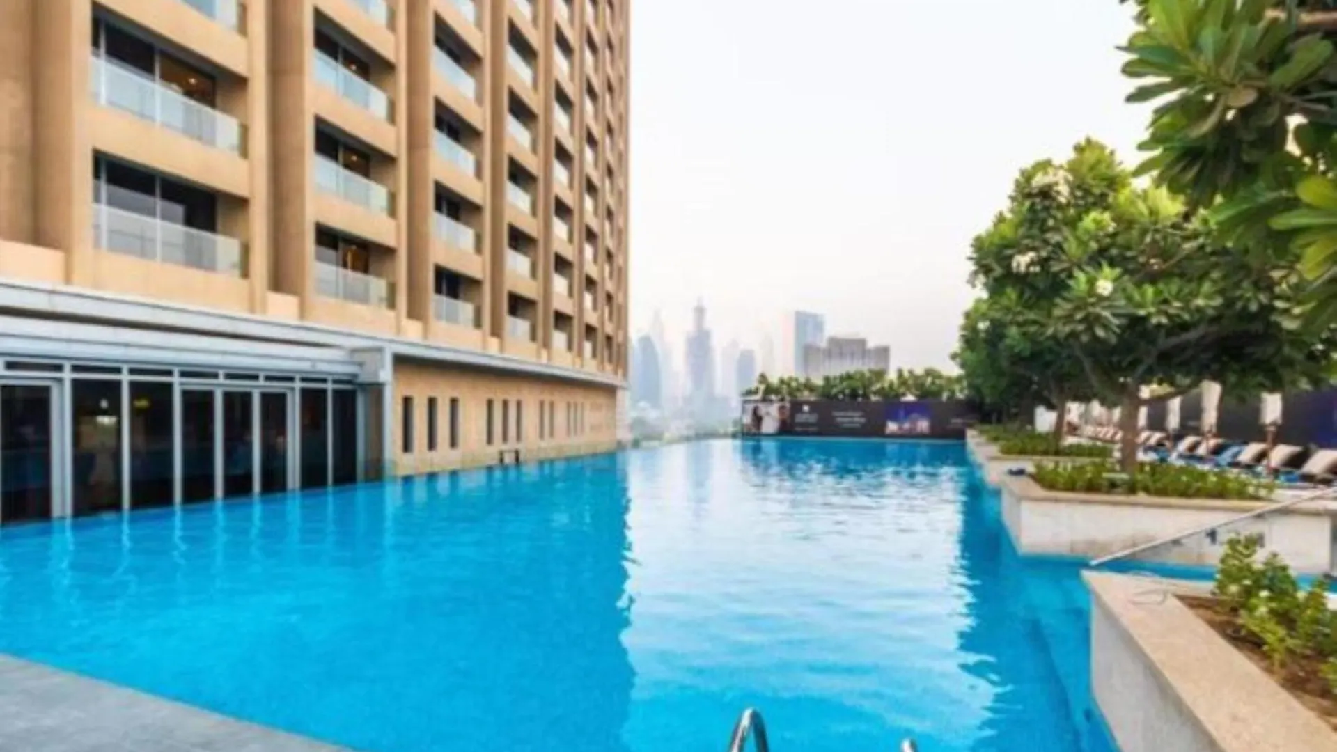 1Br At Address Dubai Mall Residences Apartment